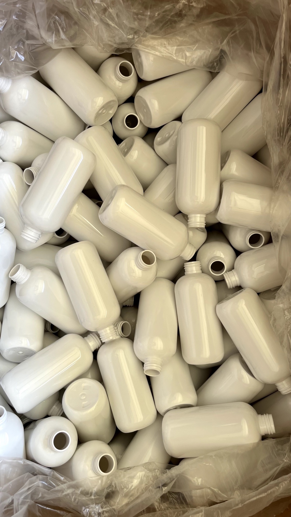 Ten - 8 oz white PET plastic boston round bottles with Natural Dispensing Pump, 24mm 24-410 preview 3