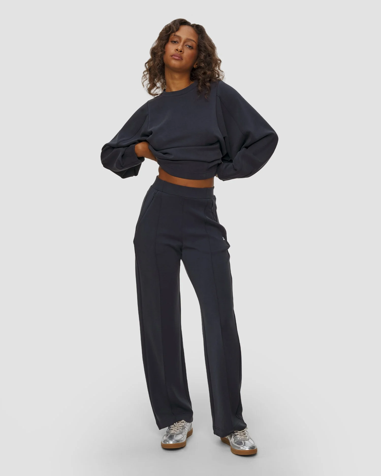 Pantaloni dritti in modal - Image 2