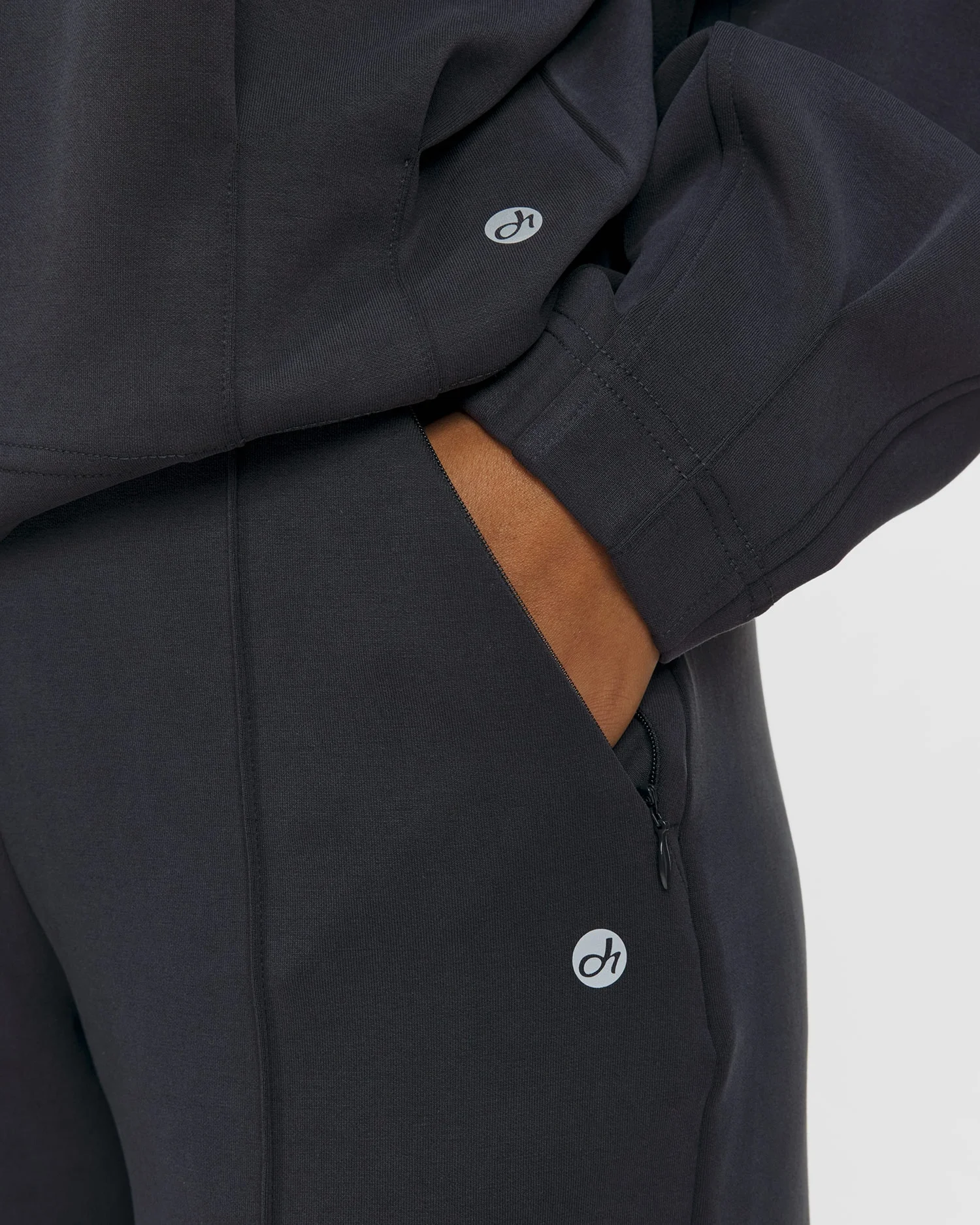 Pantaloni dritti in modal - Image 5