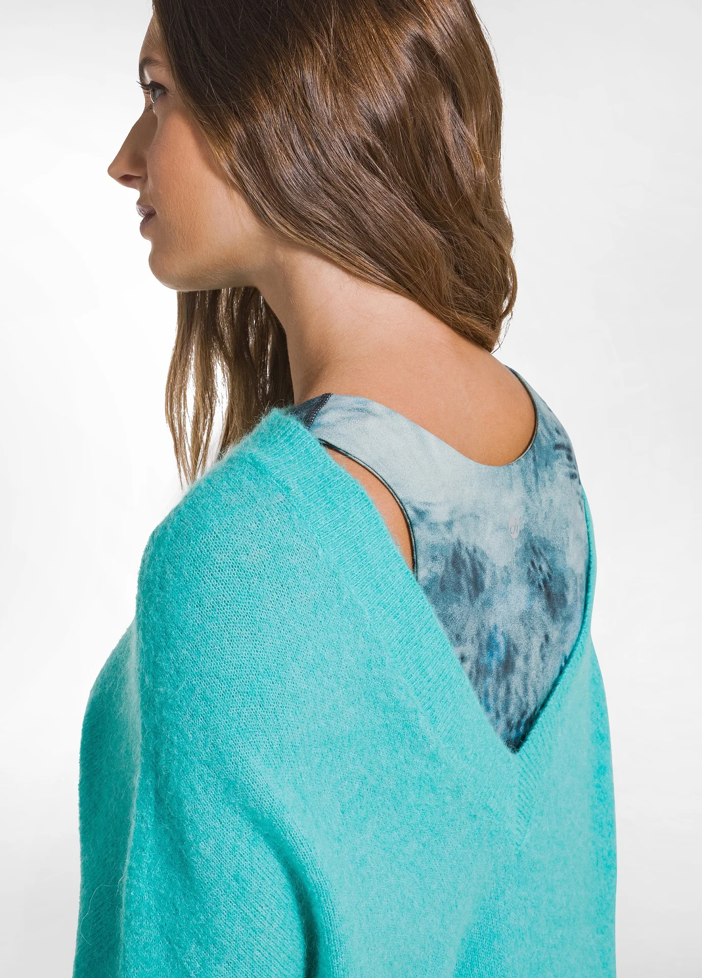Maglione lungo in alpaca con scollo a V sul retro - Immagine 3