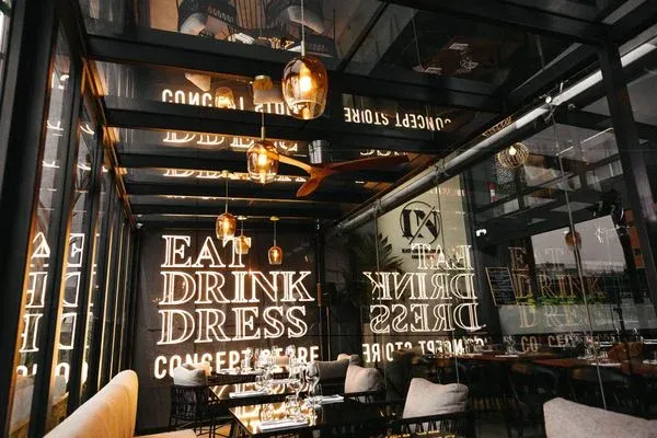 IN' Concept Store