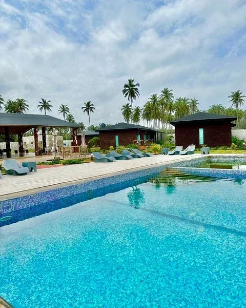 Brit Resort