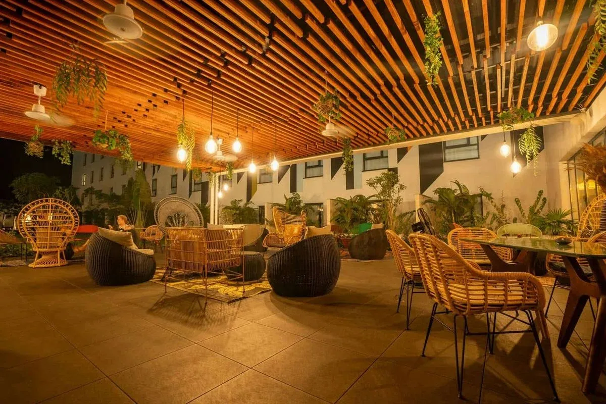 KOKOMA BAR & LOUNGE