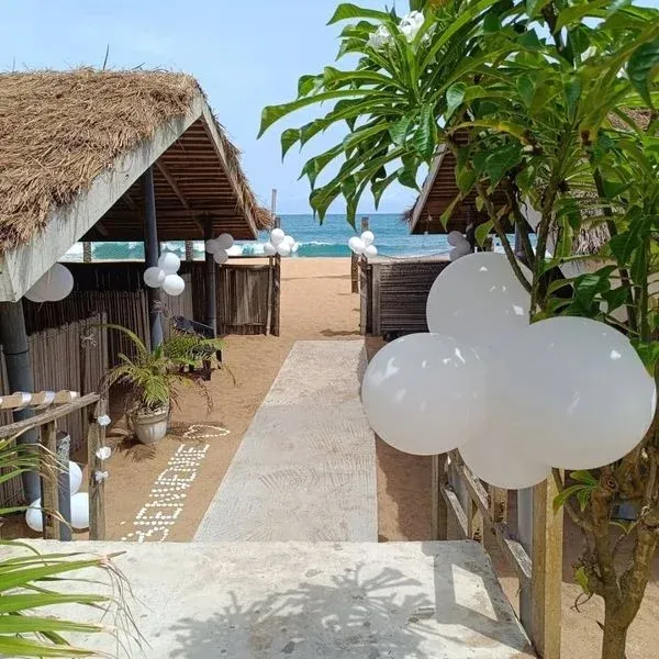 Restaurant d'Amokye Beach Resort, Jacqueville