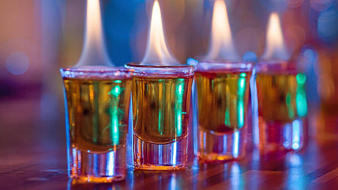 BLOWJOB SHOTS FLAMBÉS, Selfie Cocktail Bar, Cocody