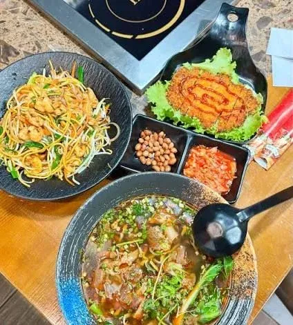 Noodle Factory, Cocody