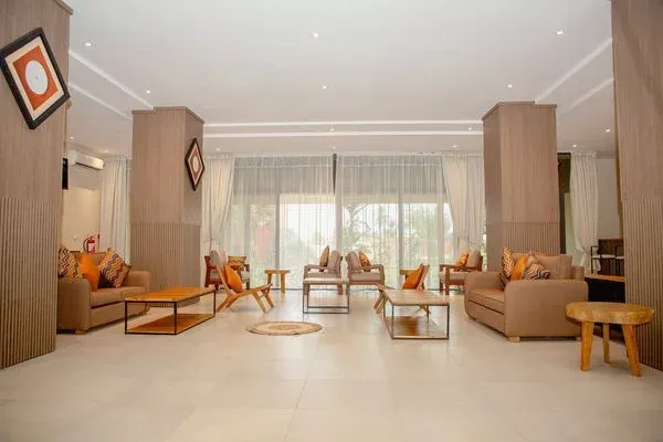 Hiam Hôtel, Divo