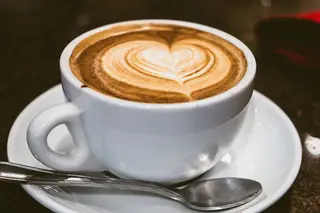 Cappucino, Des Gâteaux et Du Pain, Cocody
