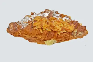 Croissant aux Amandes, Des Gâteaux et Du Pain, Cocody