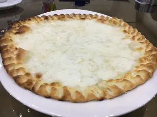 Manaïche Fromage, Des Gâteaux et Du Pain, Cocody