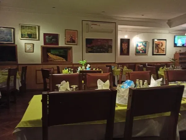 Restaurant La Baie d'Along, Cocody