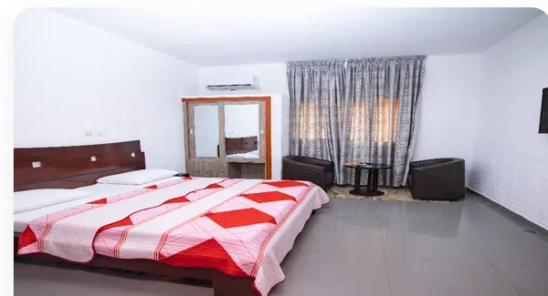 Chambre standard, Hôtel Nefertiti Signature, Cocody