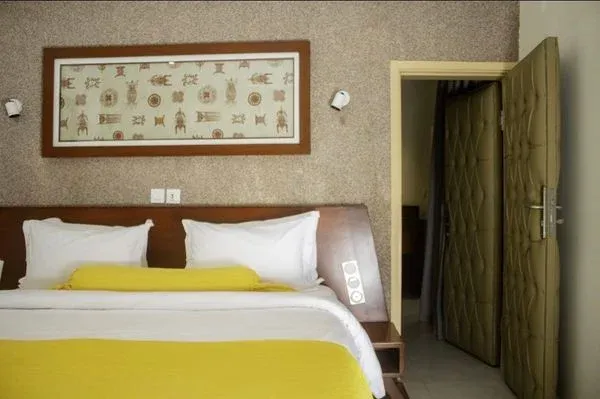 Chambres Communicantes, Enotel Beach San Pedro, San-Pédro