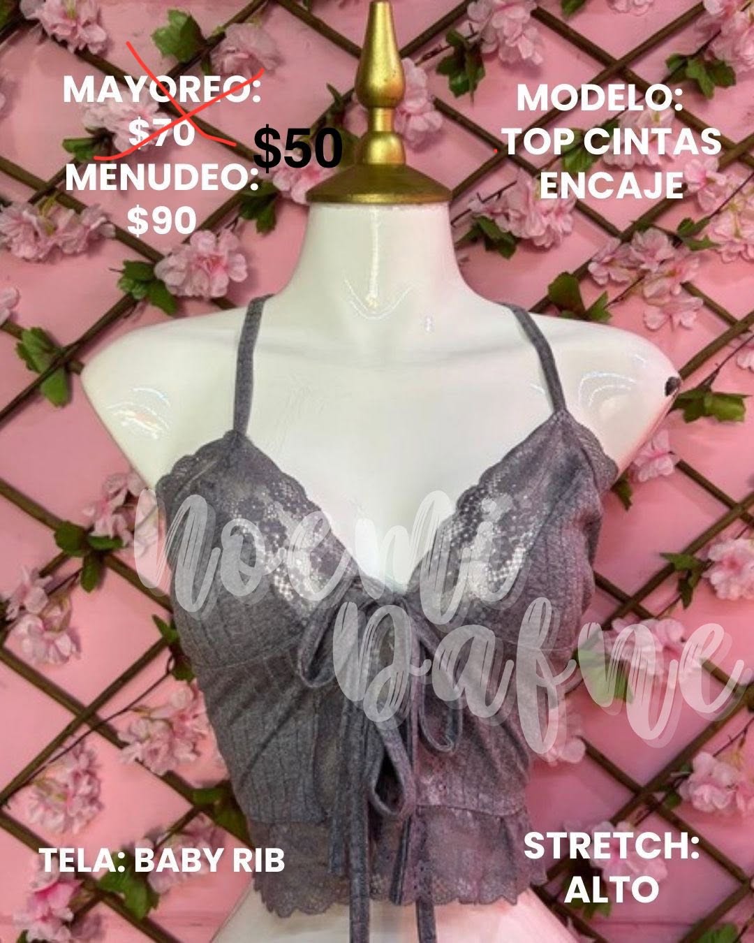 Top de encaje con tirantes y cintas