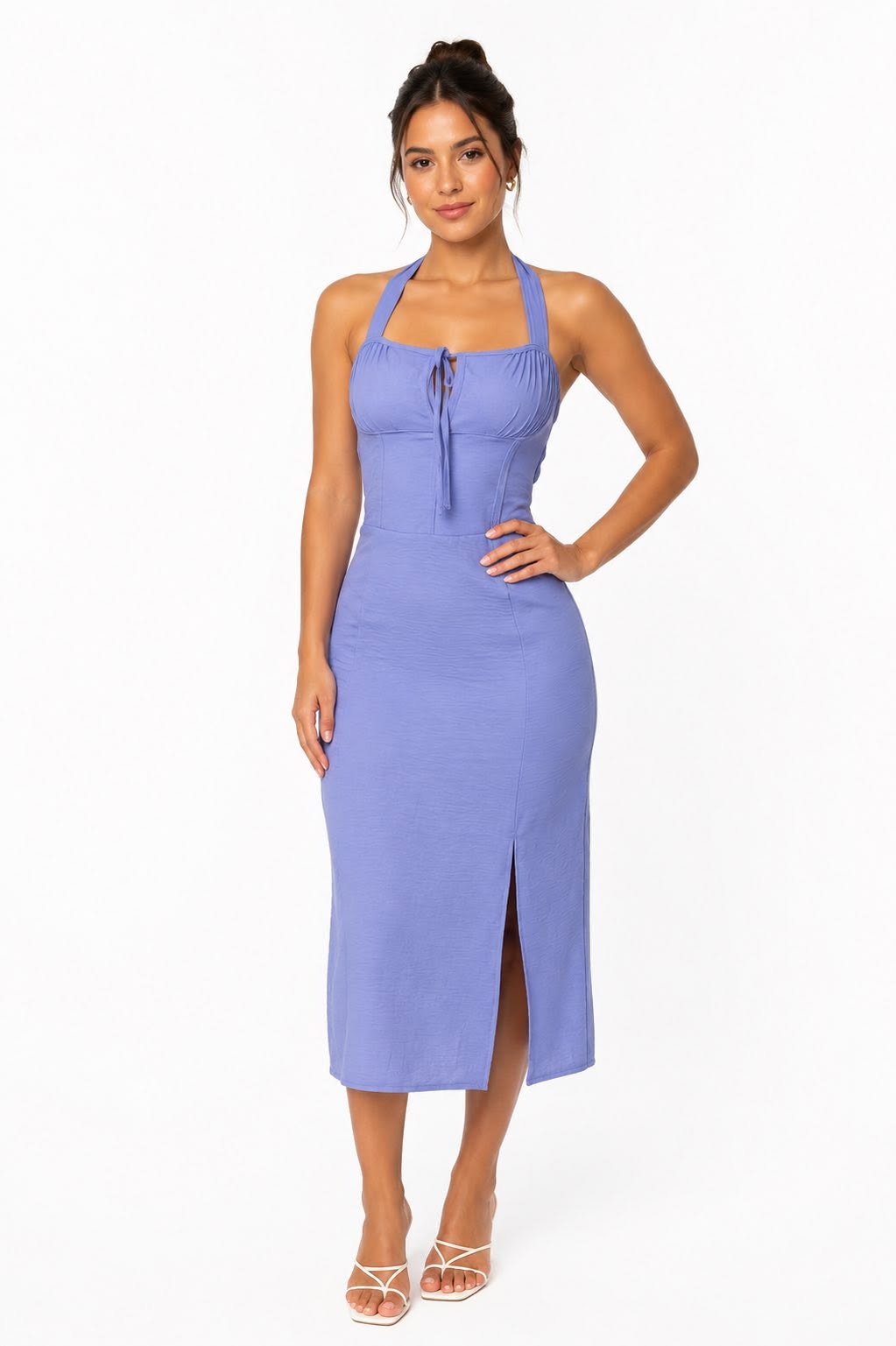 Vestido midi halter con moño y abertura lateral