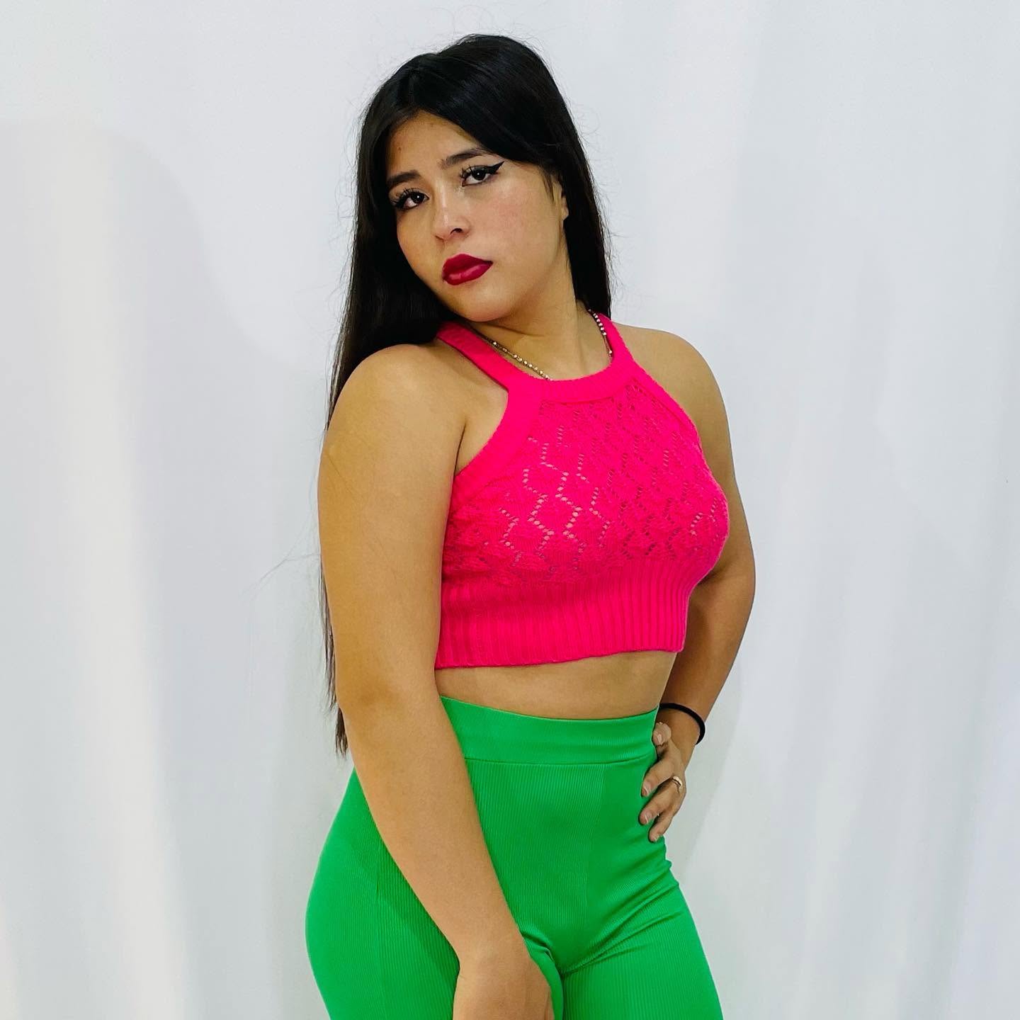 Top halter tejido con calado