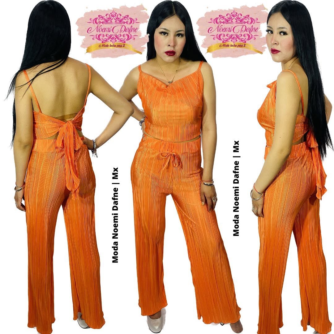 Conjunto plisado: top de tirantes con amarre y pantalón amplio