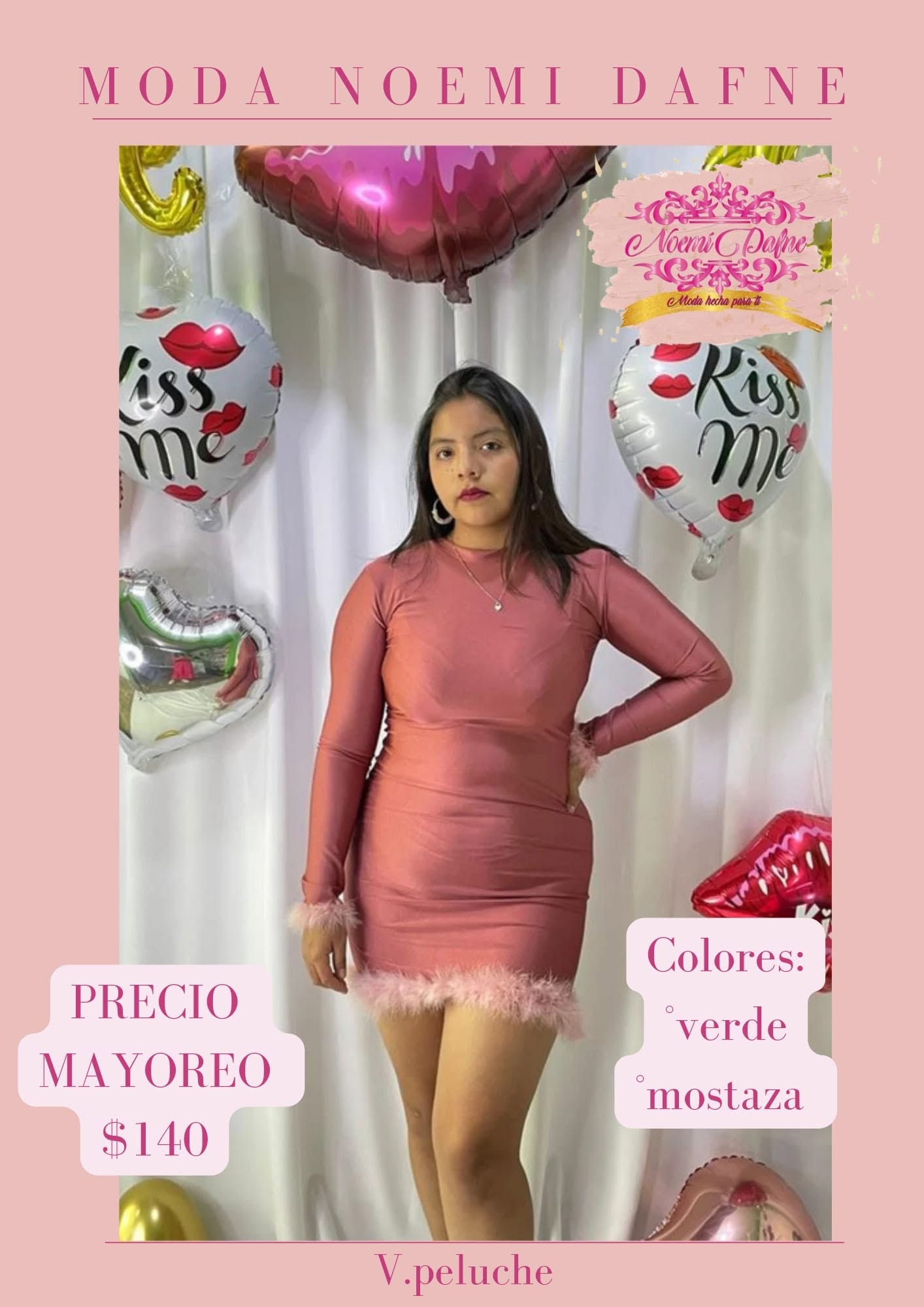 Vestido corto de manga larga con peluche en puños y bajo