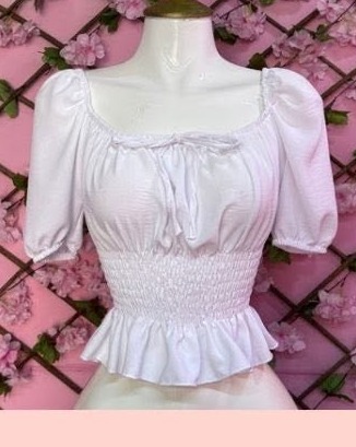 Blusa campesina con busto fruncido y manga corta abullonada