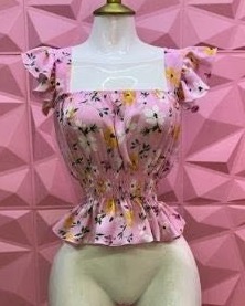 Blusa de tirante ancho con olán y busto fruncido