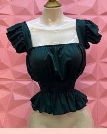 Blusa de tirante ancho con olán y busto fruncido