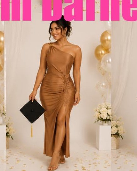 Vestido largo satinado de un hombro con abertura