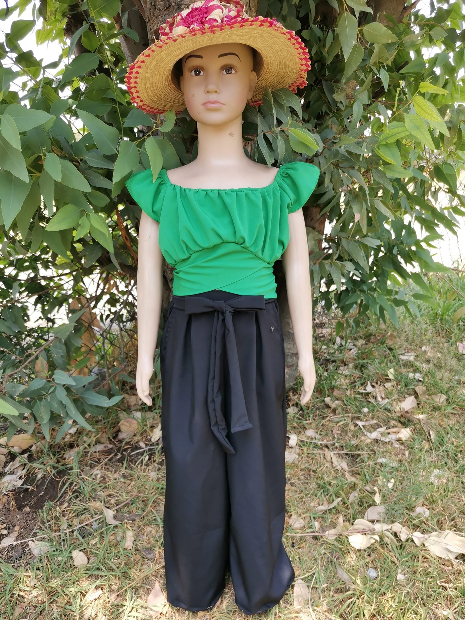 Conjunto de niña blusa campesina con pantalón palazzo