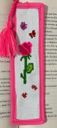 Separador para libros bordado a mano en punto de cruz, colección 2