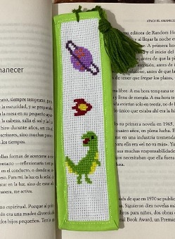 Separador para libros bordado a mano en punto de cruz, colección 2