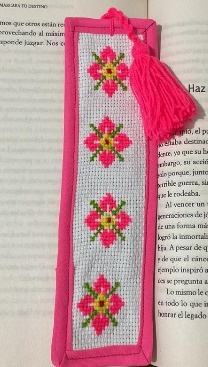 Separador para libros bordado a mano en punto de cruz, colección 2