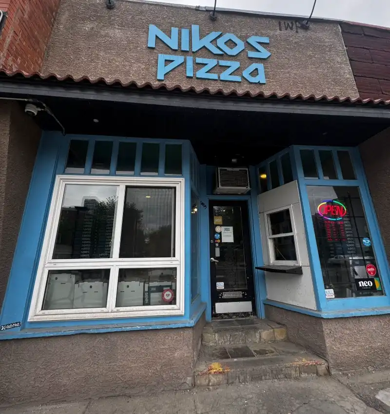 Nikos Pizza