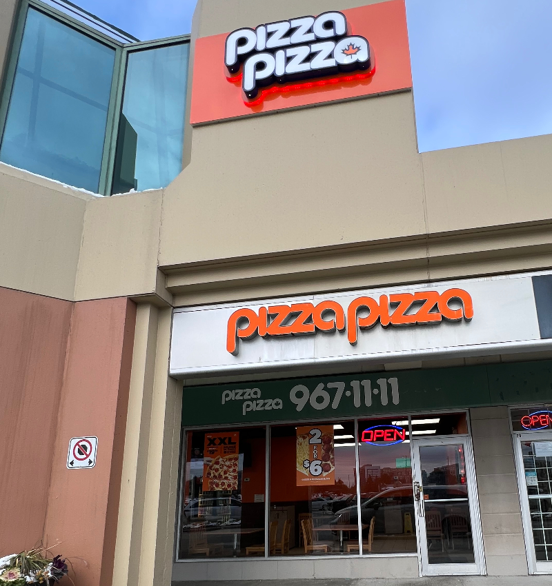 Pizza Pizza Facade Photo