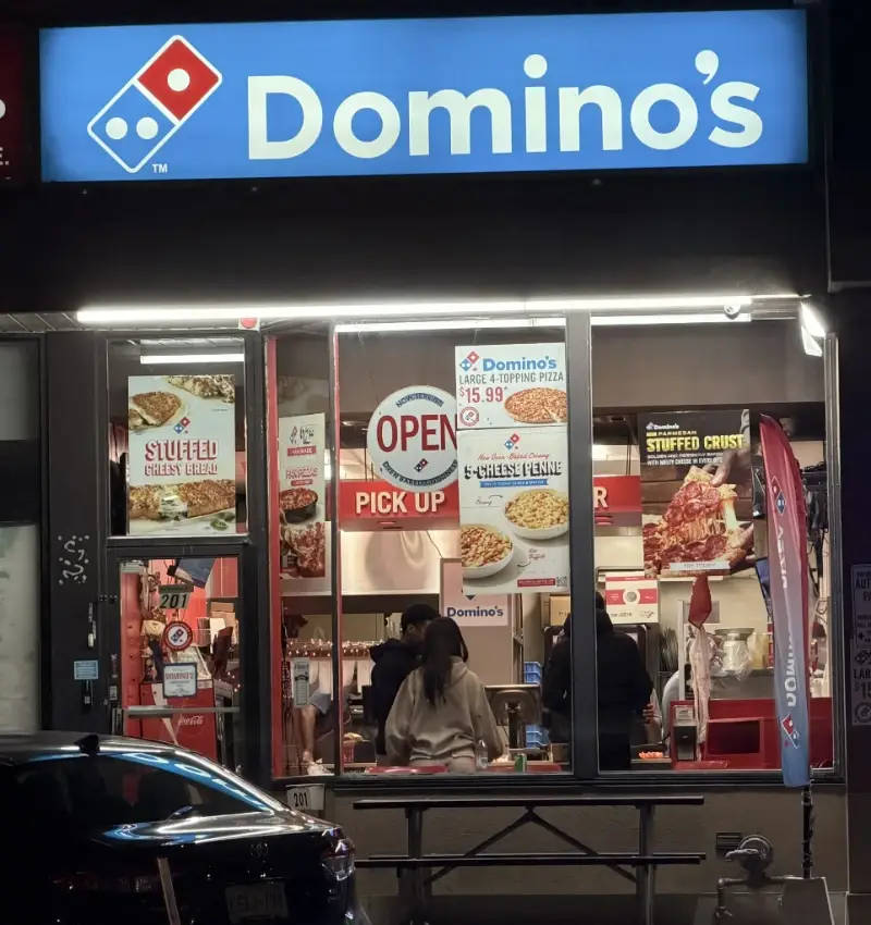 Domino's Pizza Facade Photo