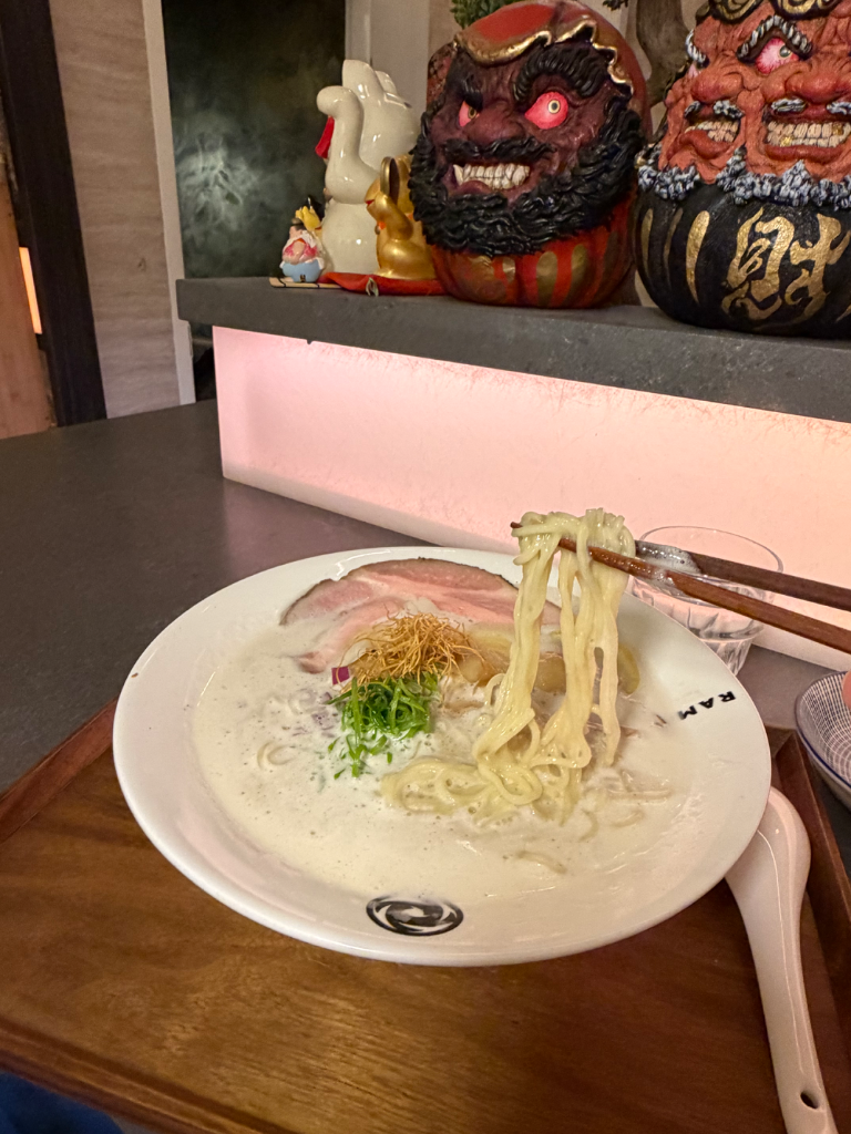 Ramen x Remix Ramen&Bar - 多倫多最好食嘅雞白湯拉麵 (照片 1)