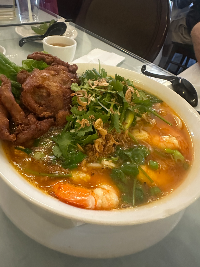 Pho Ngoc Yen Restaurant - Mississauga - 工廠區中的味美越南菜 (照片 3)