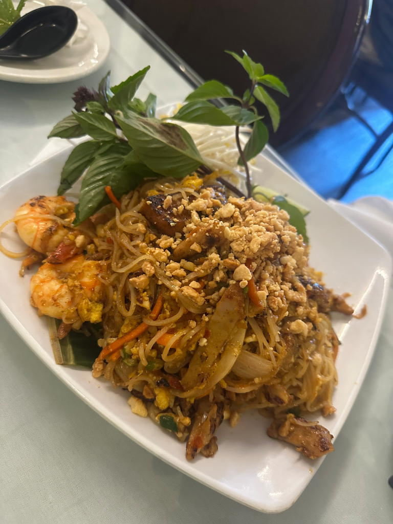 Pho Ngoc Yen Restaurant - Mississauga - 工廠區中的味美越南菜 (照片 2)