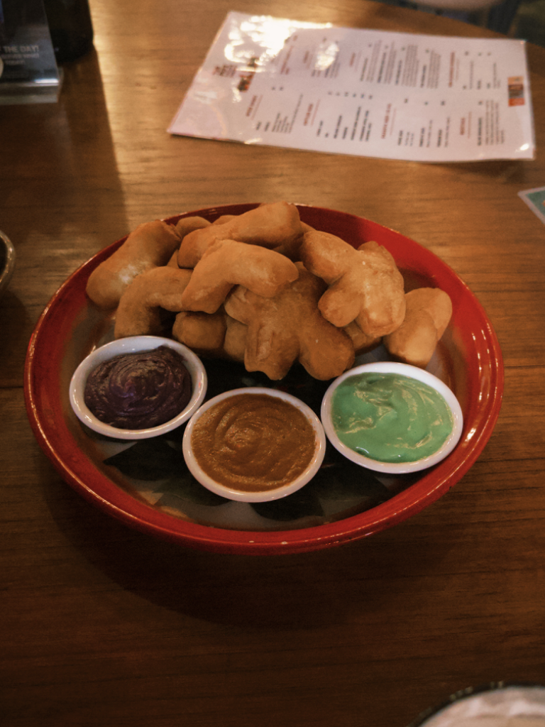 Paton Gho with custard dips (Coconut pandan, Ube, Thai tea)