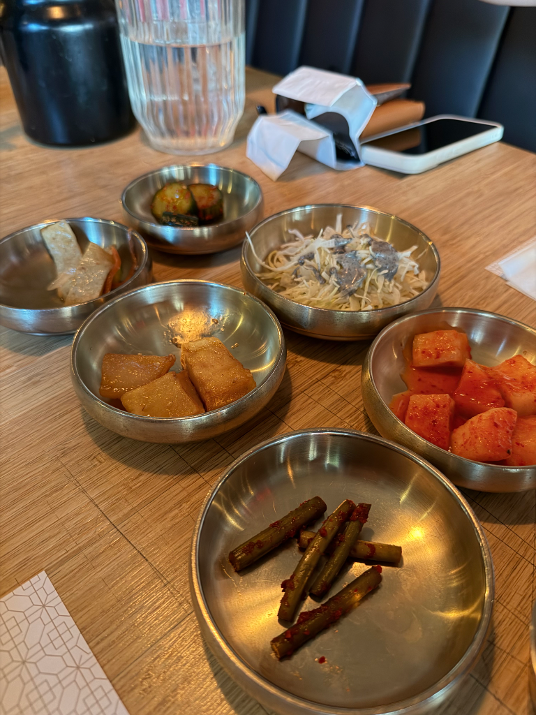 KoSam Korean Restaurant & Bar - 嘢食正常 服務麻麻哋 (照片 2)