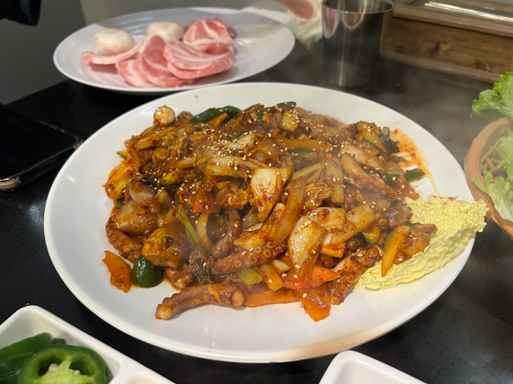 NAK JI BOKEUM 辣炒章魚