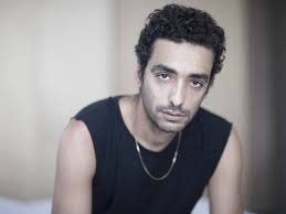 picture of the singer