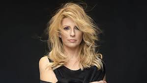 picture of the singer