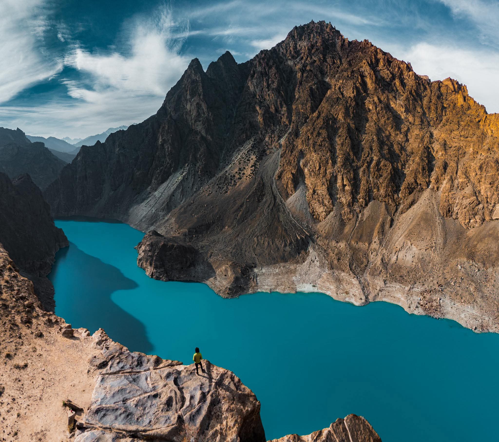 Glaciers, Villages & a Turquoise Lake