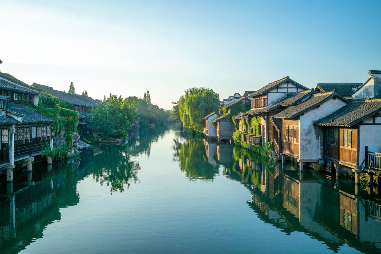 Lingyin, Feilai Peak, Xixi Wetlands & Into Wuzhen	