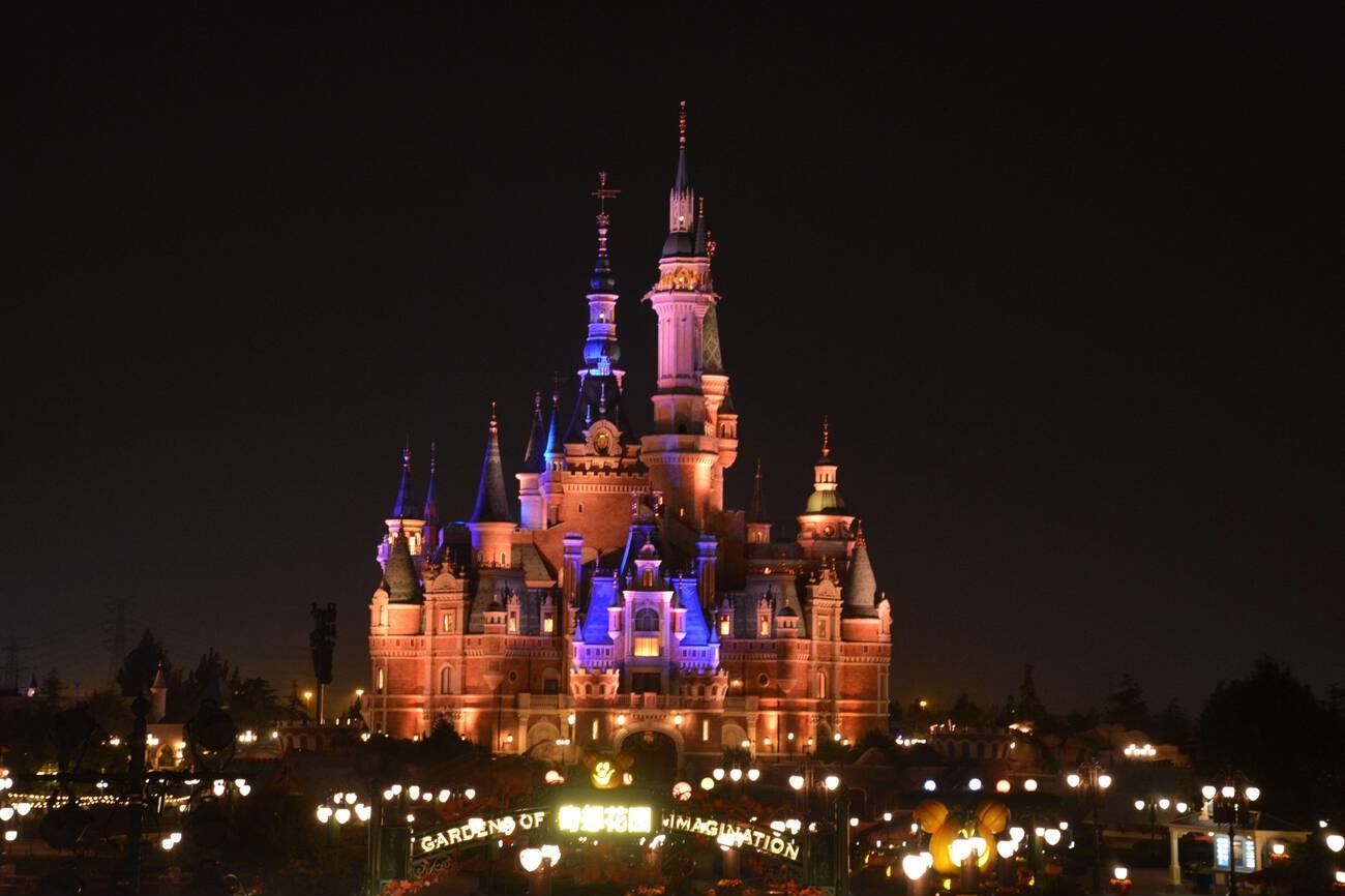 A Magical Day at Shanghai Disneyland	