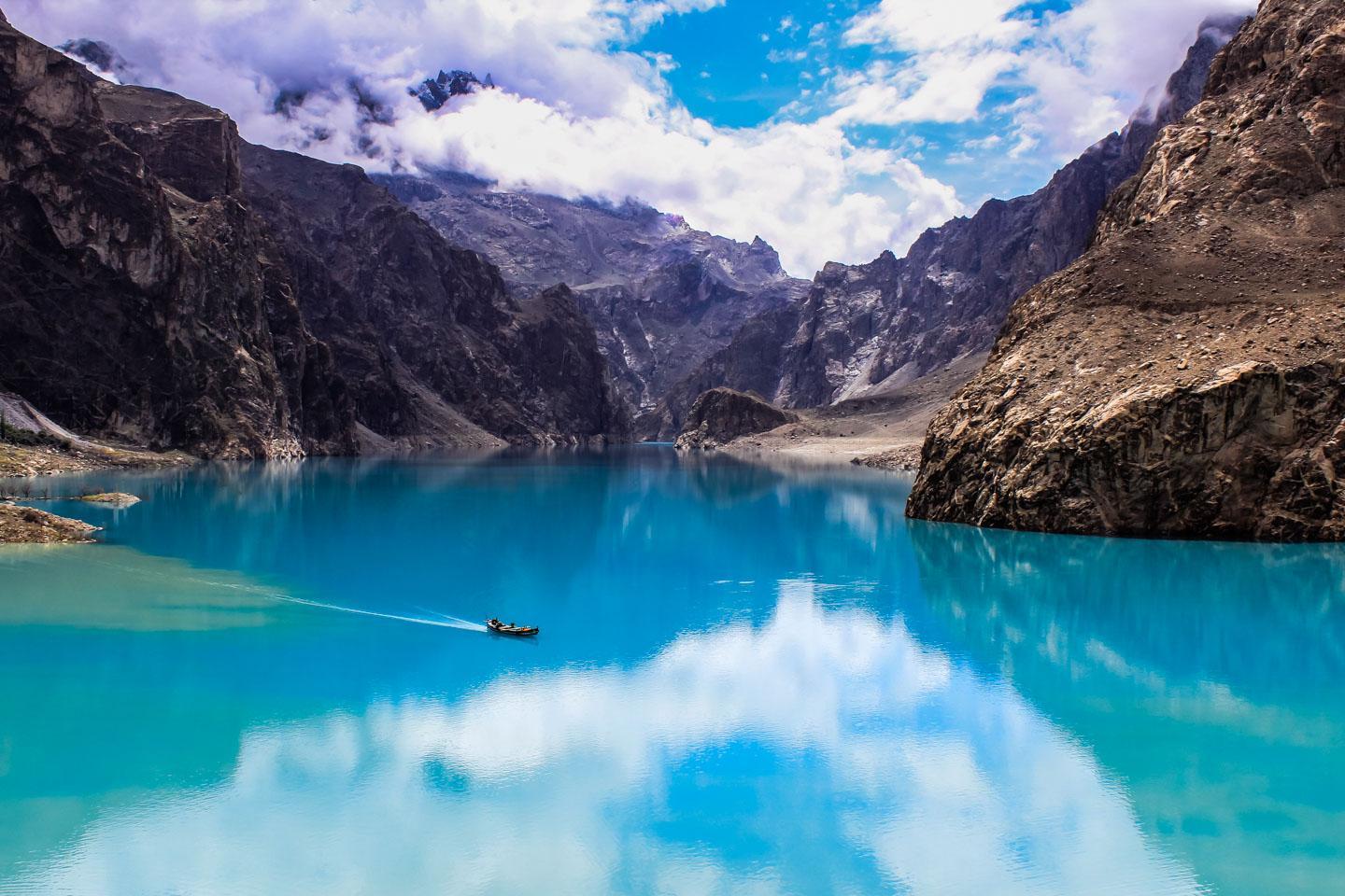 Peaks, Passes & Ancient Paths: A Hunza Valley Journey (7D6N) thumbnail 4