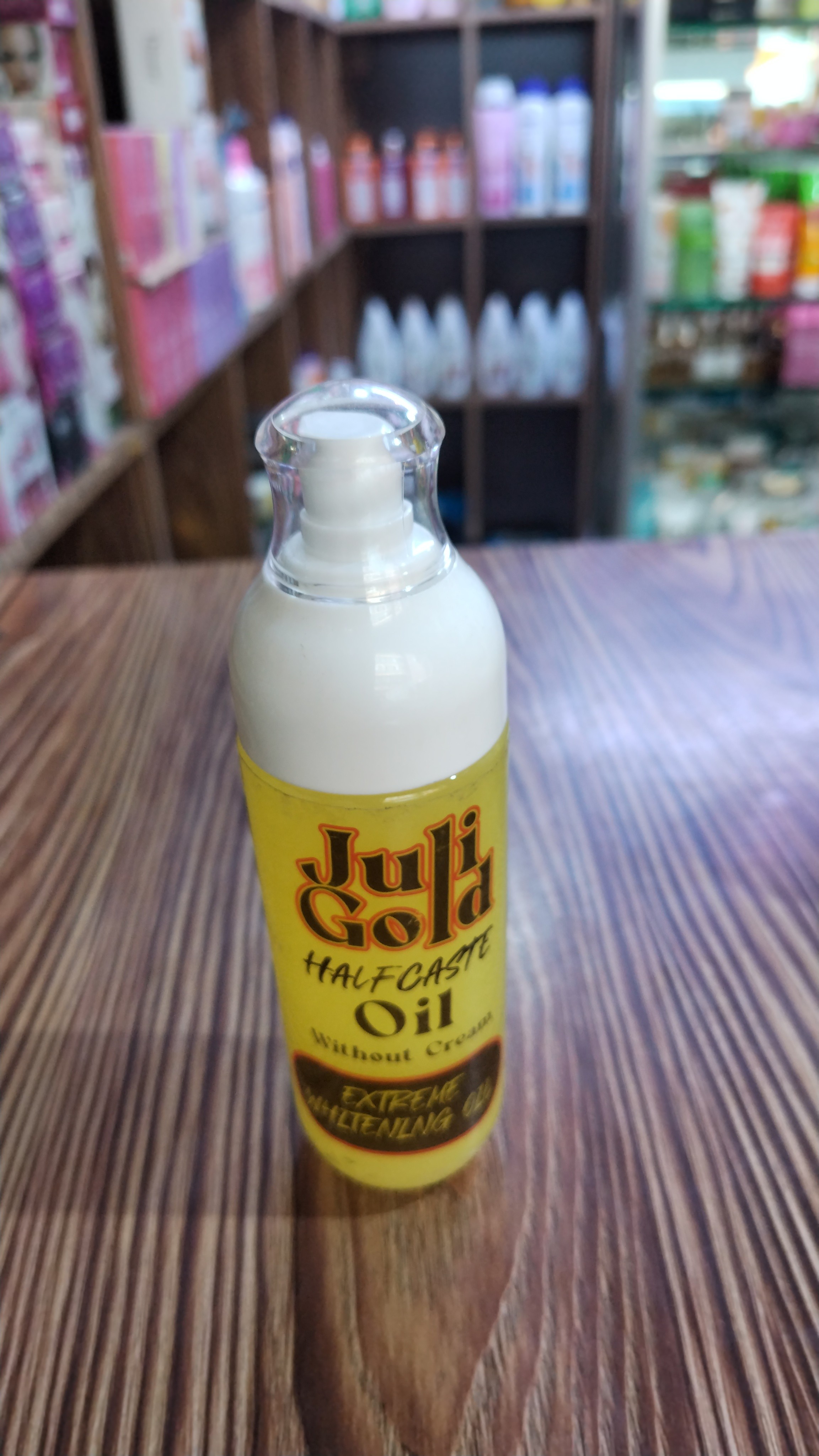 JULI GOLD thumbnail 2