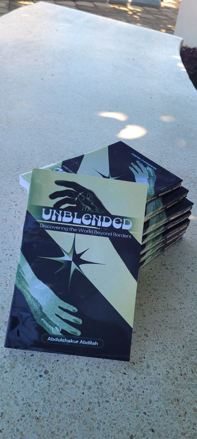 UNBLENDED - BOOK thumbnail 2