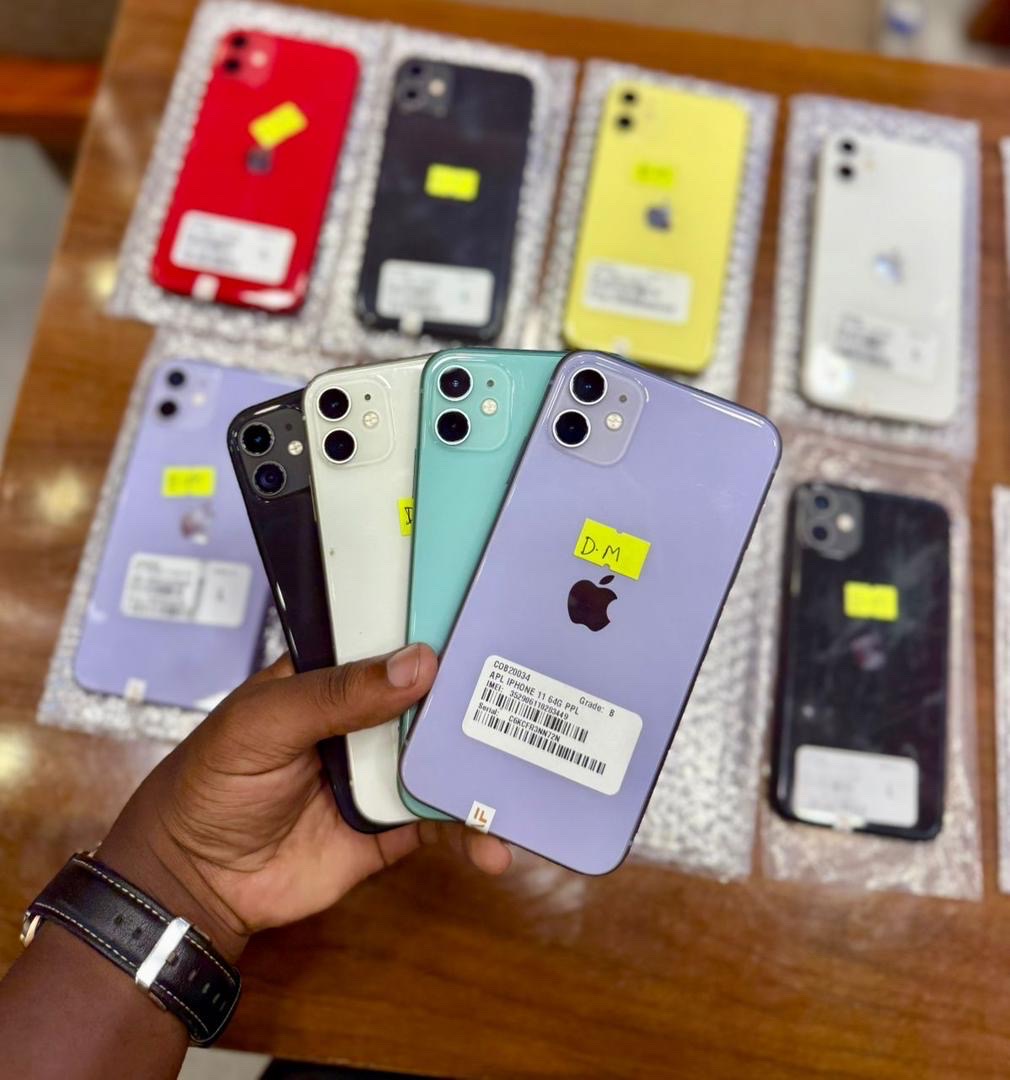 iPhone 11 plain 