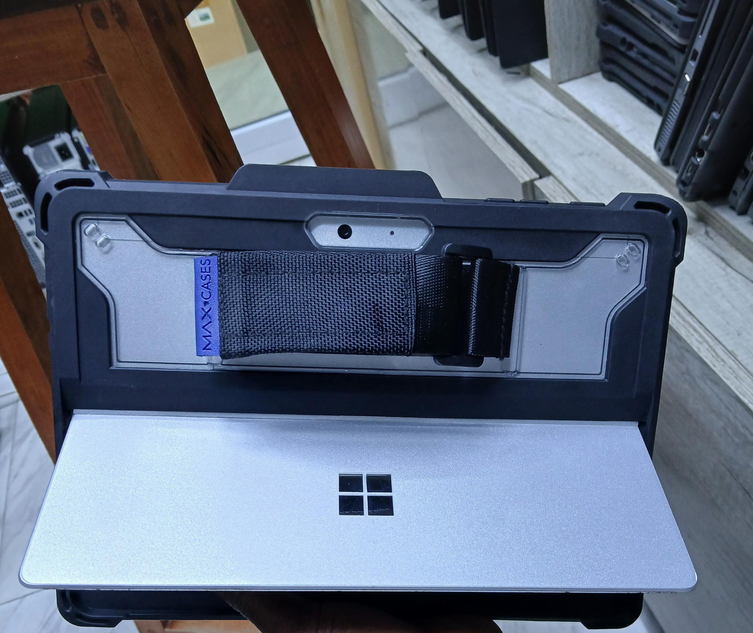 Microsoft surface go 2 thumbnail 3
