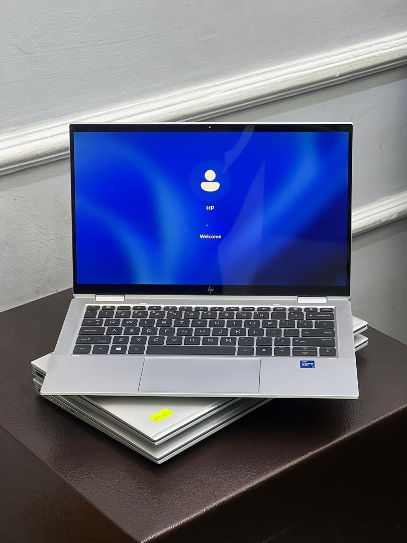 HP LAPTOP ELITEBOOK  - Image 1